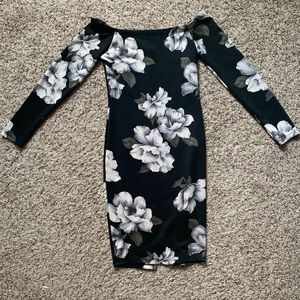NWOT Boutique Bodycon Off-shoulder Floral Dress